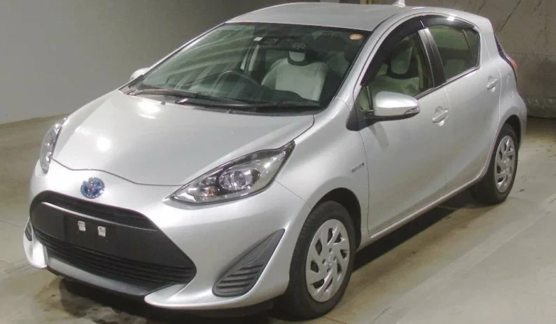 
								Toyota Aqua full									