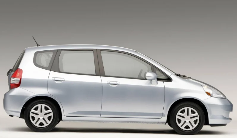 
								Honda Fit full									